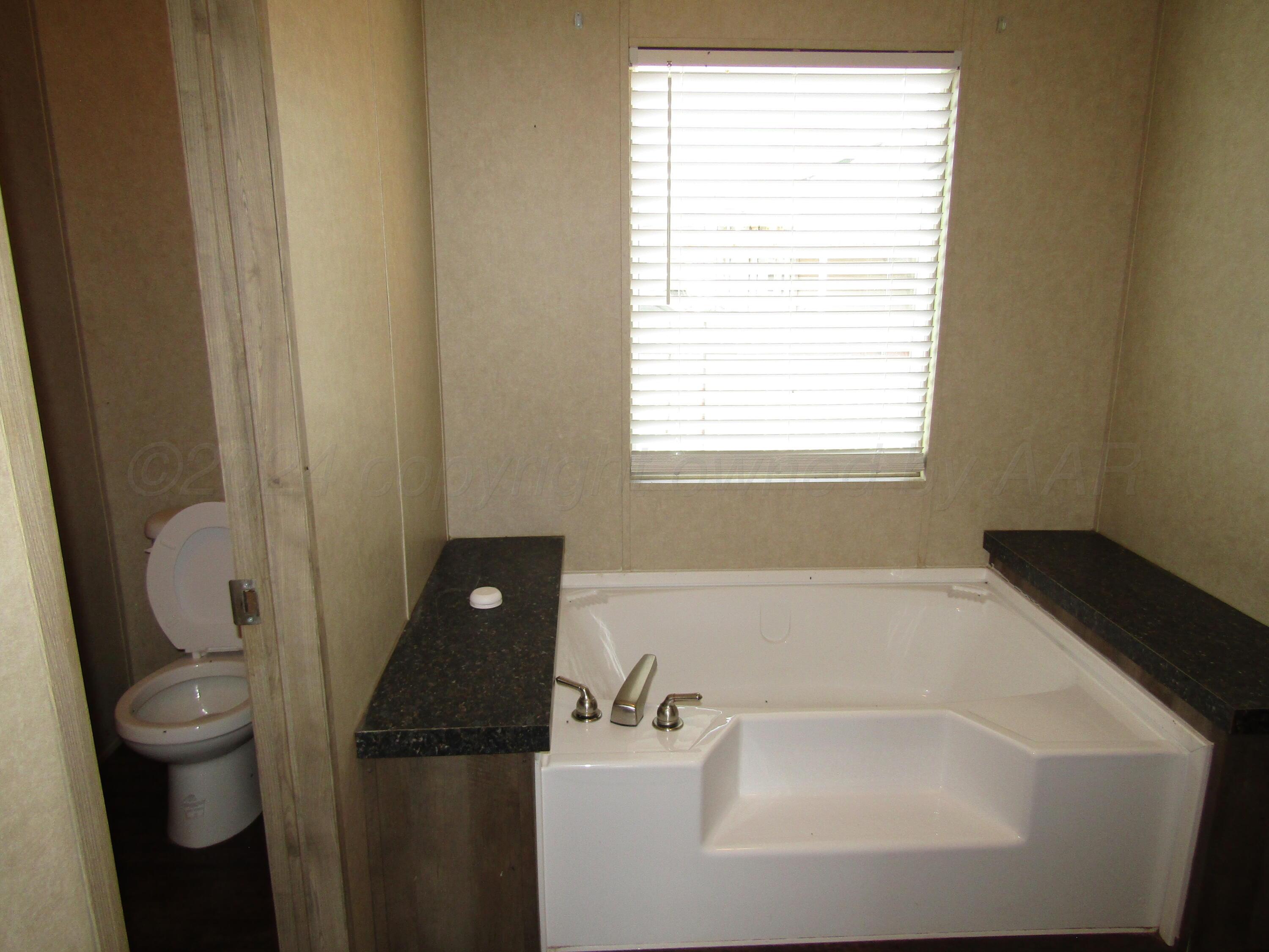 101 E Ave H, Bovina, Texas image 16