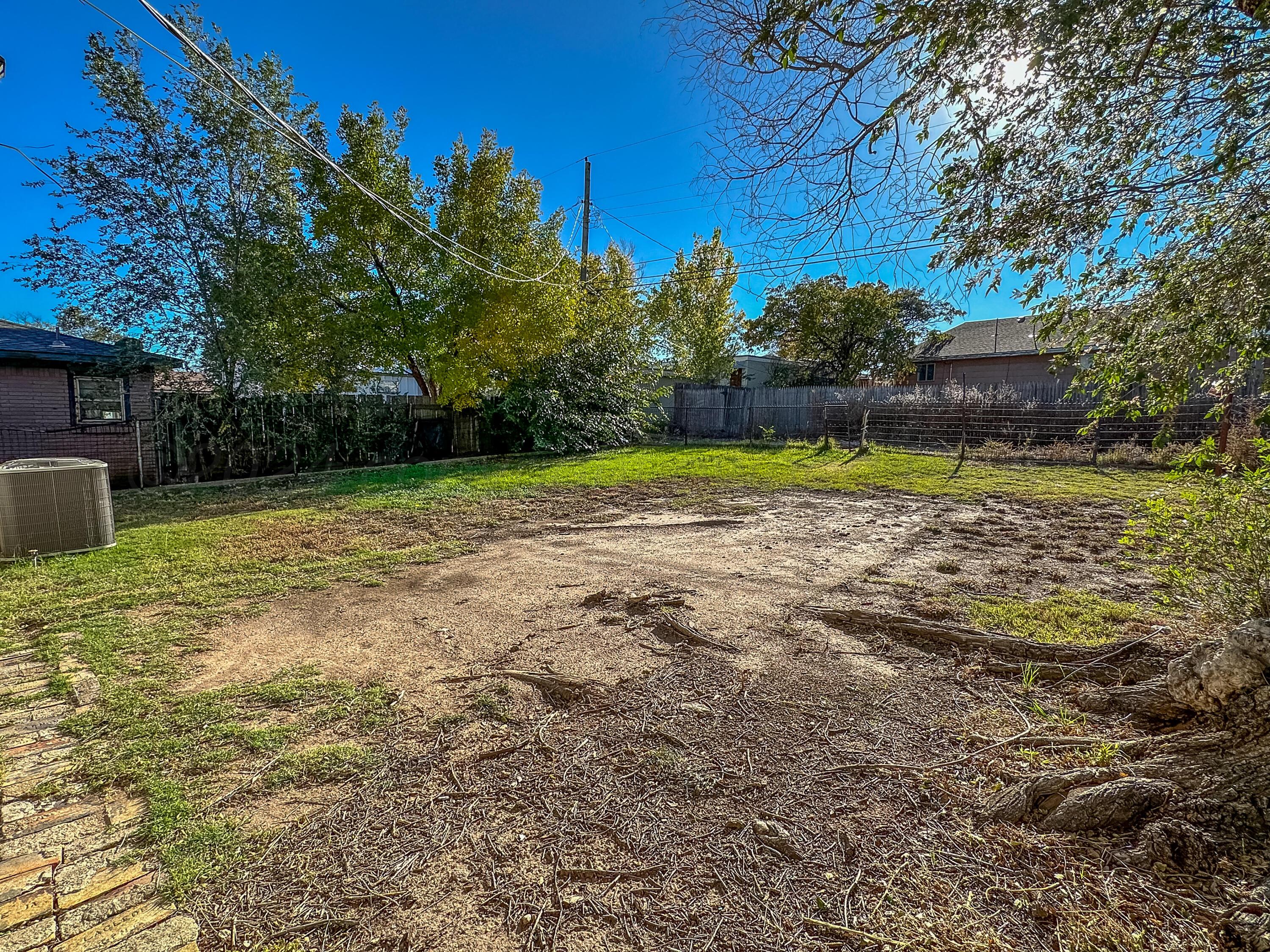 206 Kiekbusch Street, Borger, Texas image 11