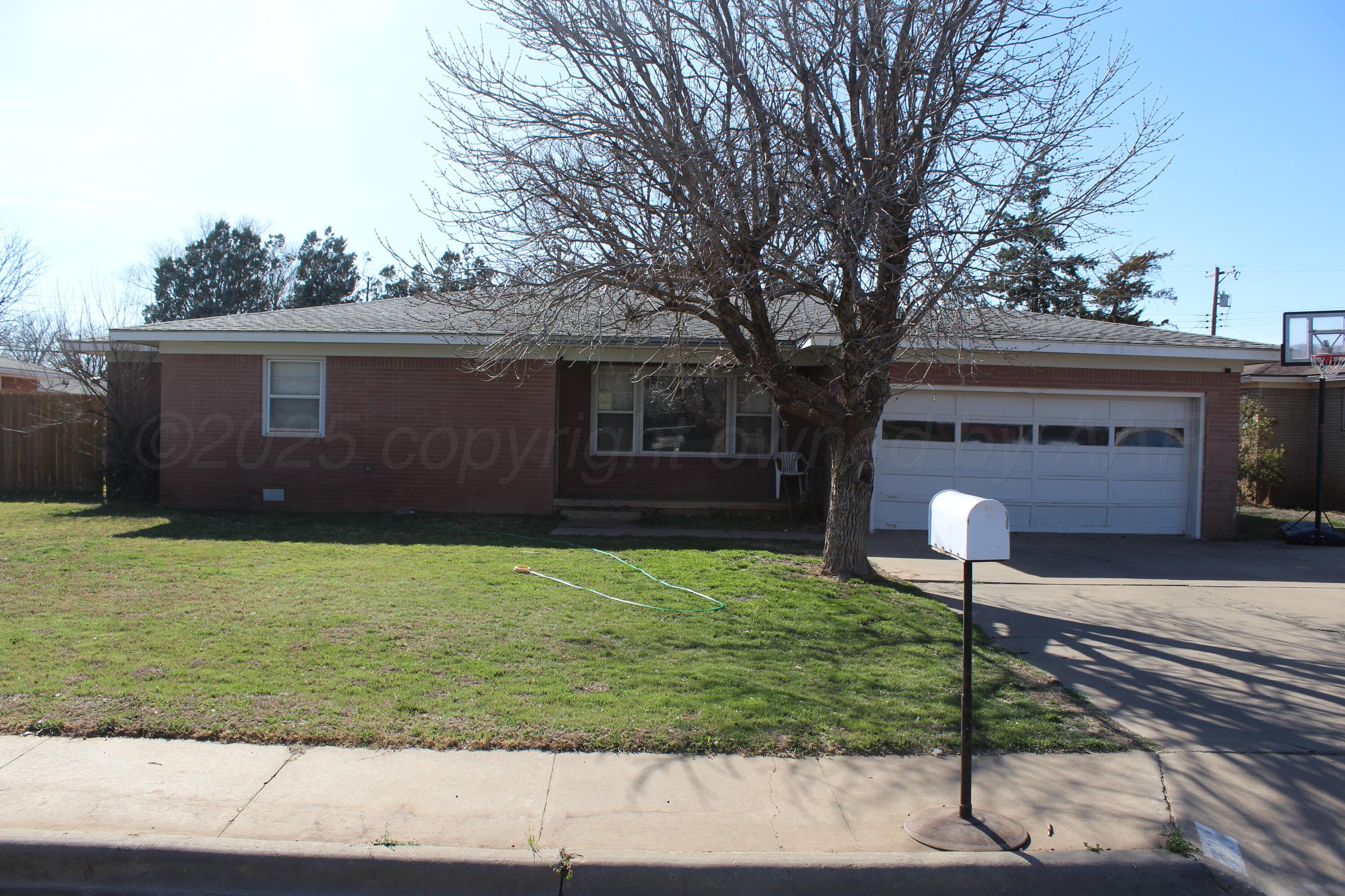 127 Centre, Hereford, Idaho image 1
