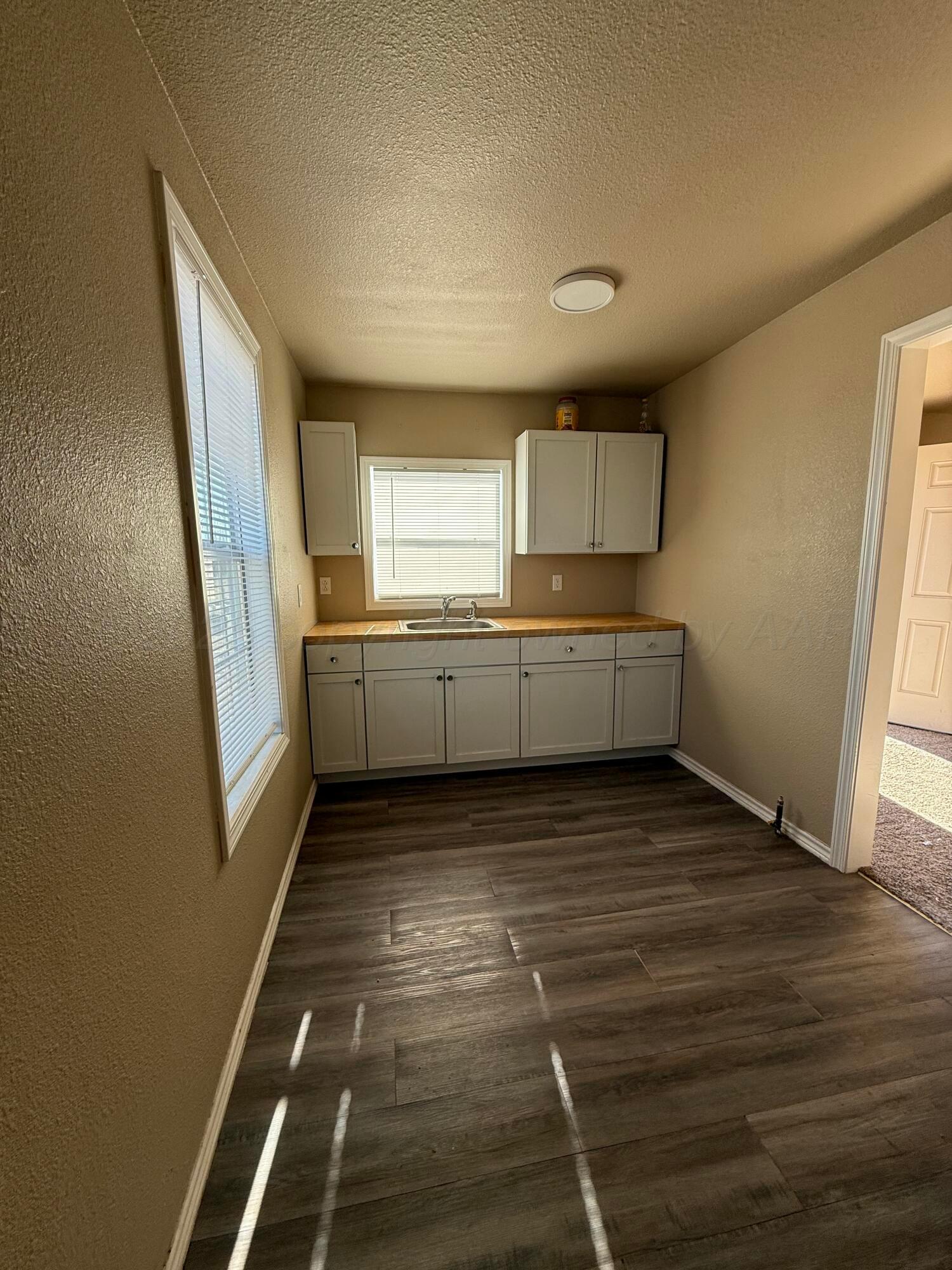 2612 NW 5th Avenue, Amarillo, West Virginia image 3
