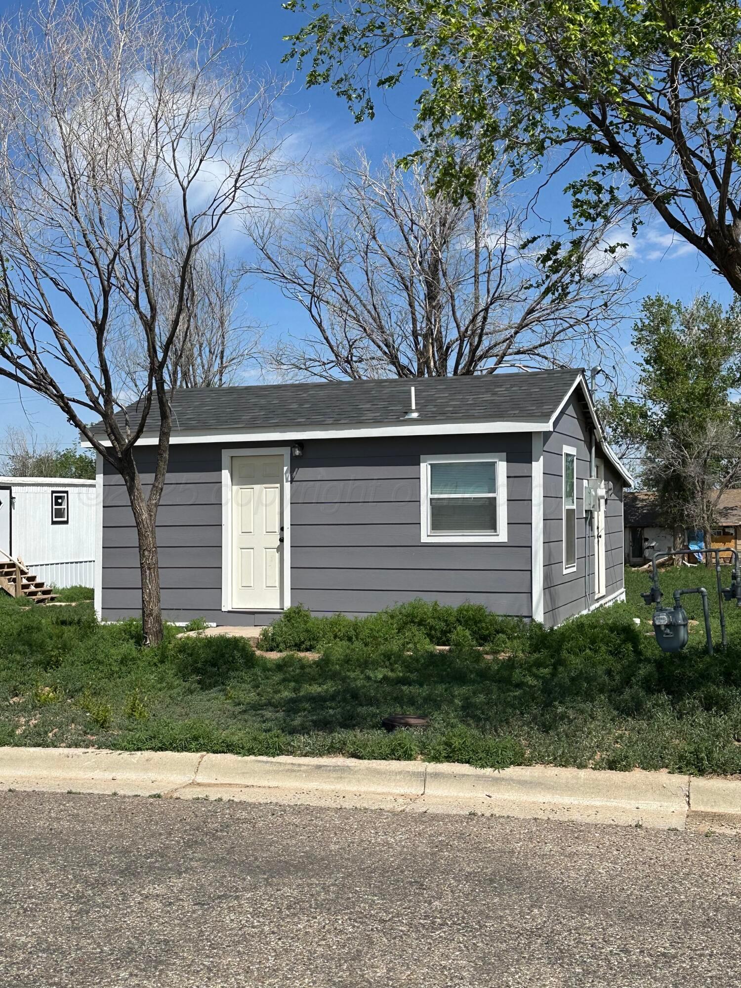 2612 NW 5th Avenue, Amarillo, West Virginia image 1