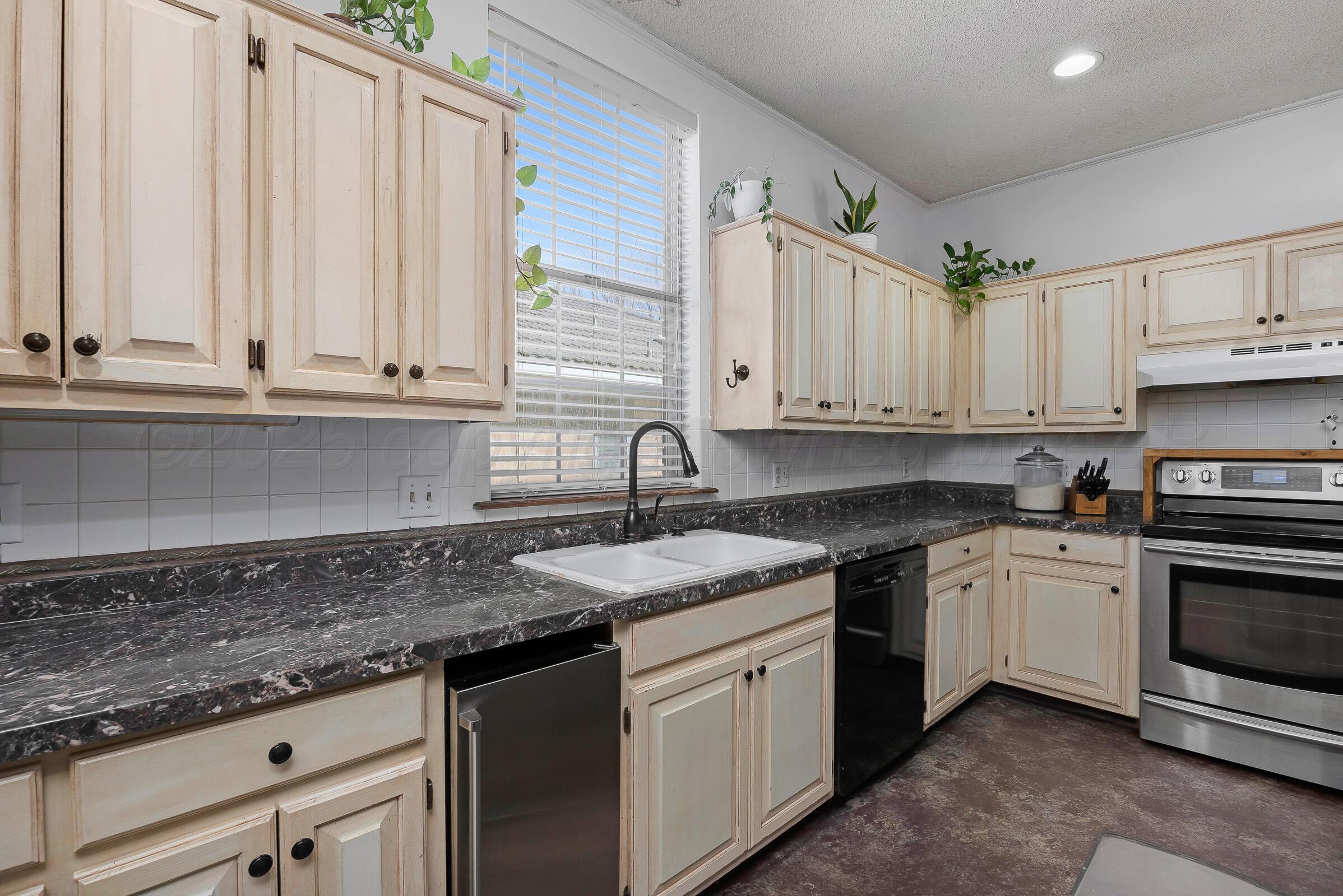 6804 N Club Meadows Drive, Amarillo, Alaska image 8