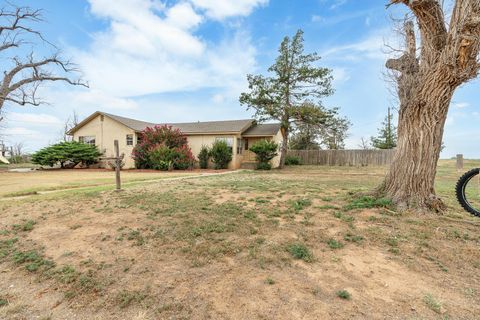 Homes For Sale - 2723 County Road O<br/> Friona, TX 79035