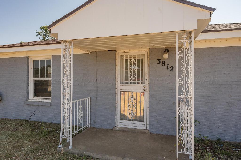 Amarillo, Texas 79107, United States, 2 Bedrooms Bedrooms, ,1 BathroomBathrooms,Residential,Pending,45740