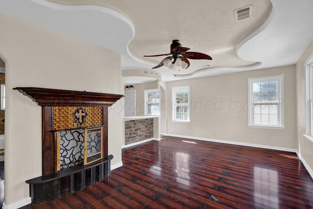 Amarillo, Texas 79107, United States, 2 Bedrooms Bedrooms, ,1 BathroomBathrooms,Residential,Pending,45740