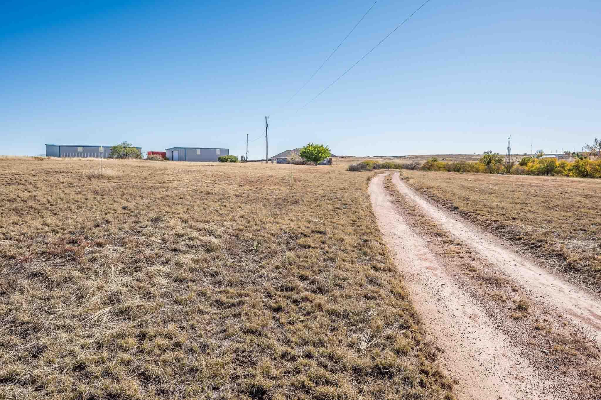 2300 E Willow Creek Drive, Amarillo, Texas image 24