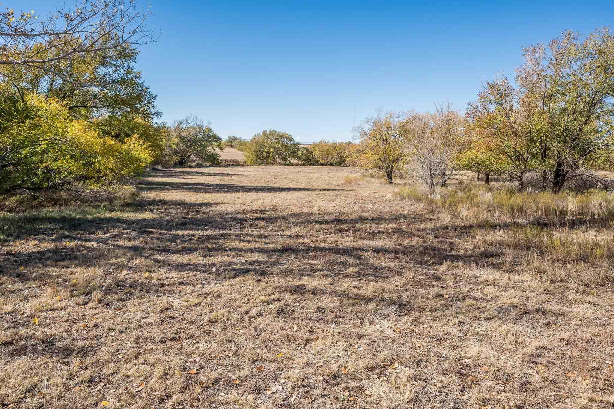 2300 E Willow Creek Drive, Amarillo, Texas image 32