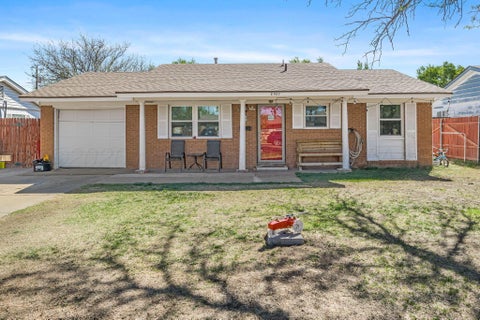 Homes For Sale - 2907 S Manhattan Street<br/> Amarillo, TX 79103