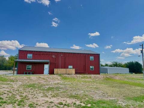 Homes For Sale - 222 Bass Avenue<br/> Howardwick, TX 79226