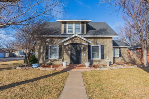 Homes For Sale - 1301 N Charles Street<br/> Gray County, Pampa, TX 79065