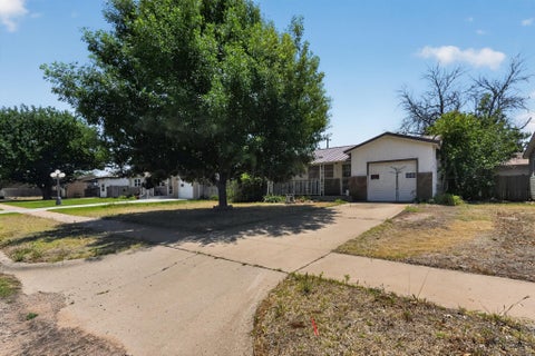 Homes For Sale - 304 Teakwood Street<br/> Amarillo, TX 79107