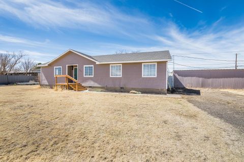 Homes For Sale - 900 Goodnight Street<br/> Claude, TX 79019