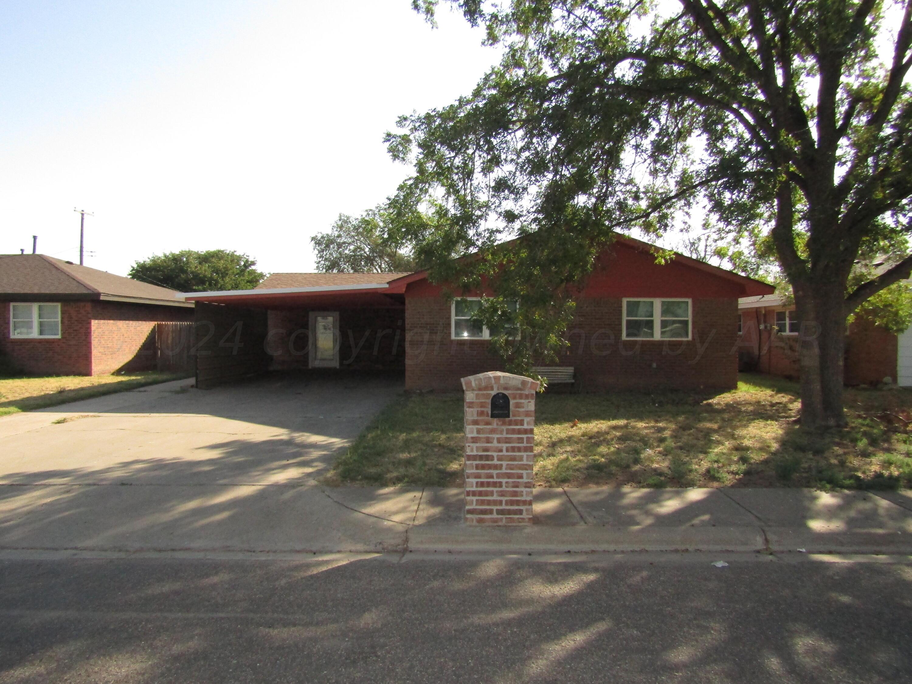 614 Ave J, Hereford, Texas image 2