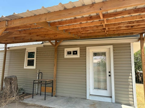 Homes For Sale - 402 Hoggatt Street<br/> Hutchinson County, Sanford, TX 79078
