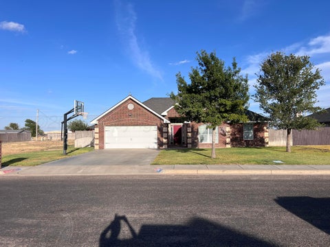 Homes For Sale - 1504 Irving Street<br/> Hereford, TX 79045