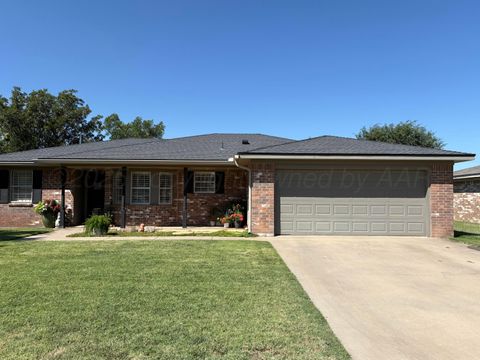 Homes For Sale - 231 Juniper Street<br/> Hereford, TX 79045