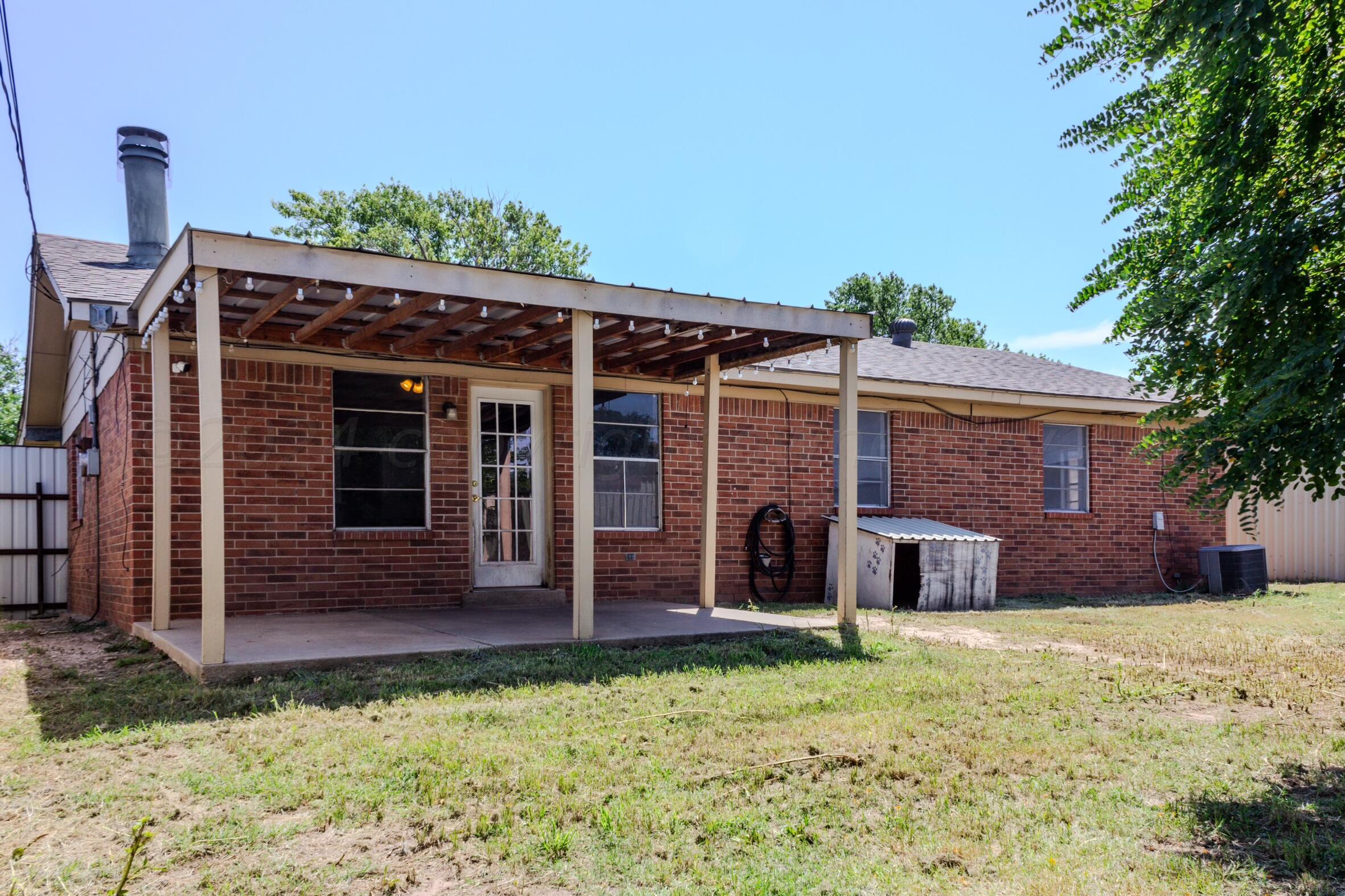 113 Avalon Street, Borger, Texas image 36