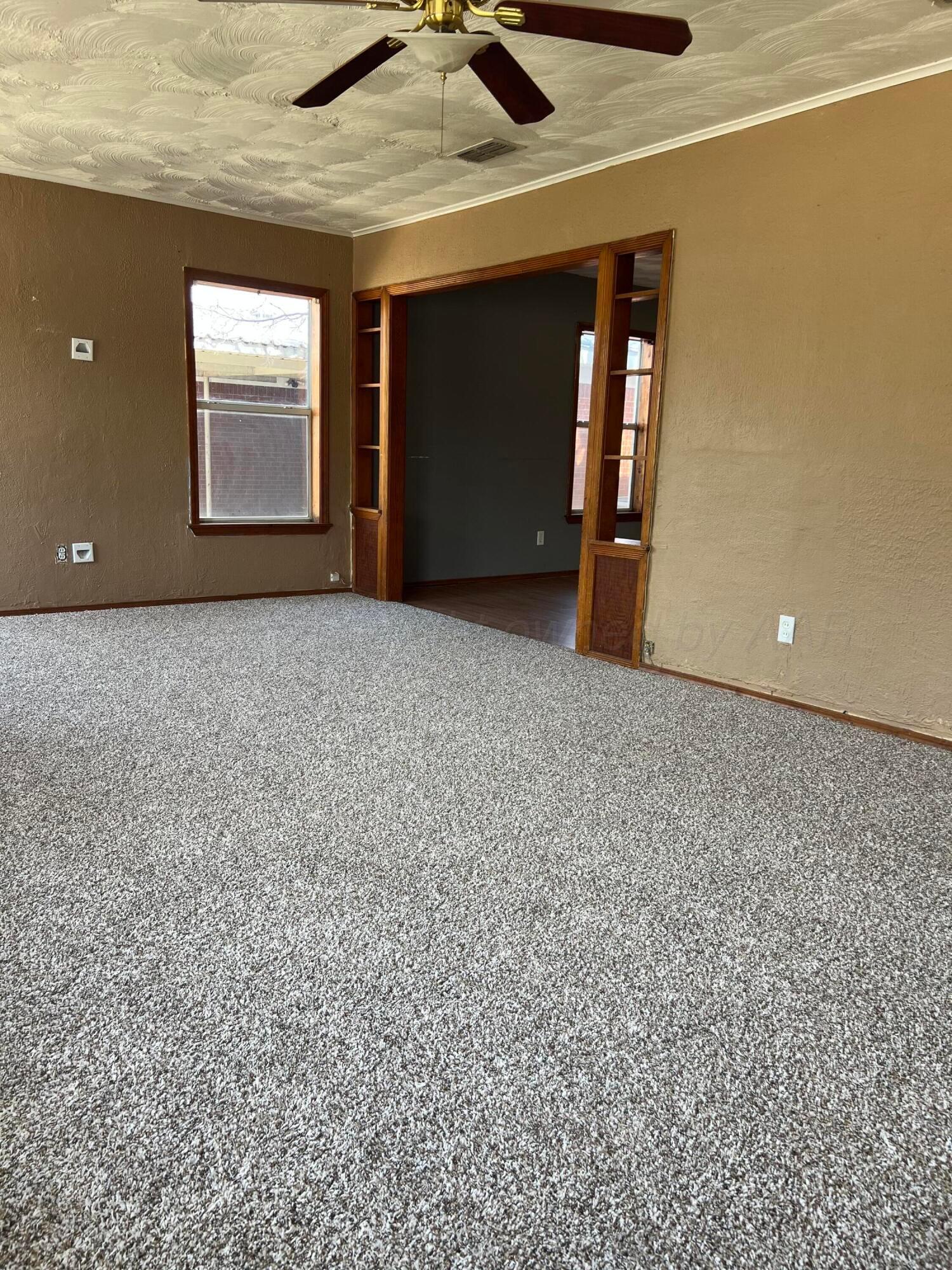 715 Ave Q, Sunray, Texas image 3