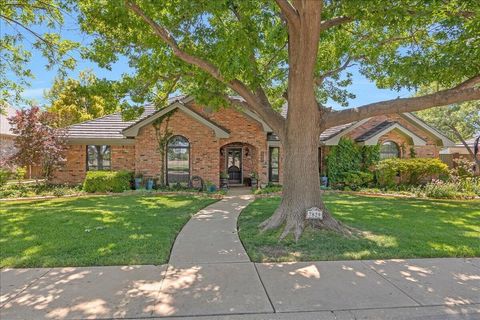 Homes For Sale - 7829 Underwood Drive<br/> Amarillo, TX 79121