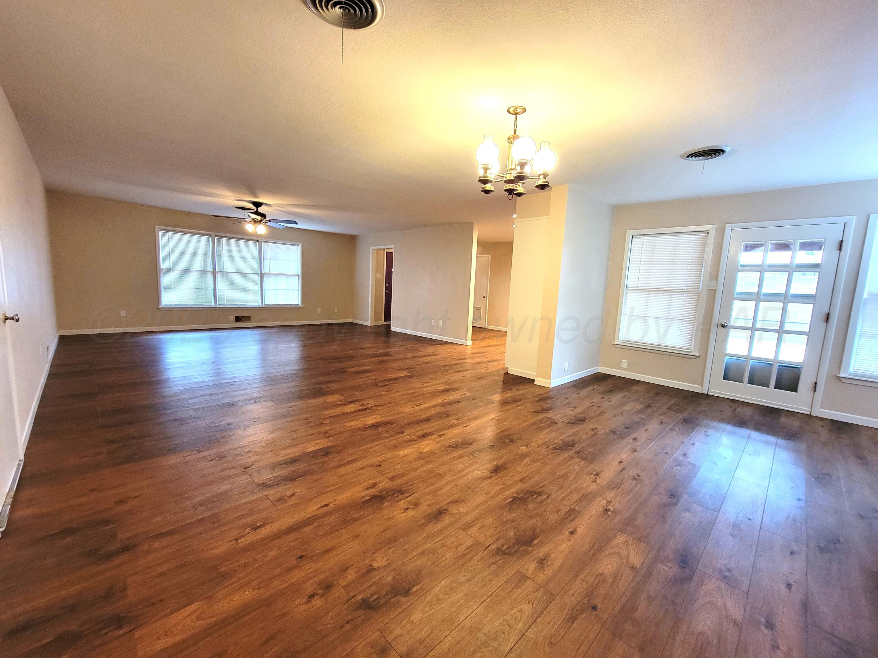 2115 N Chestnut Drive, Pampa, Texas image 4
