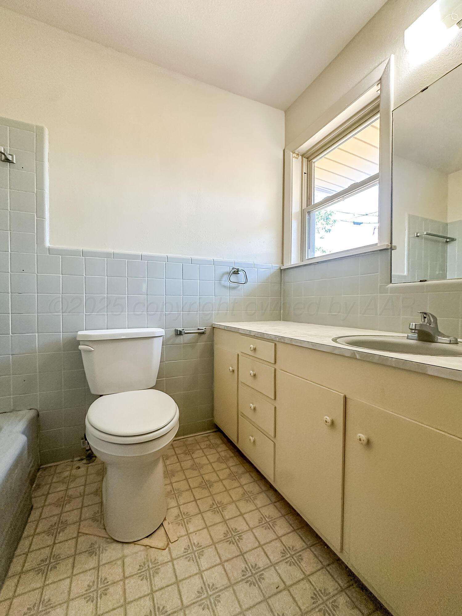 1705 S Takewell Street, Borger, Alaska image 16