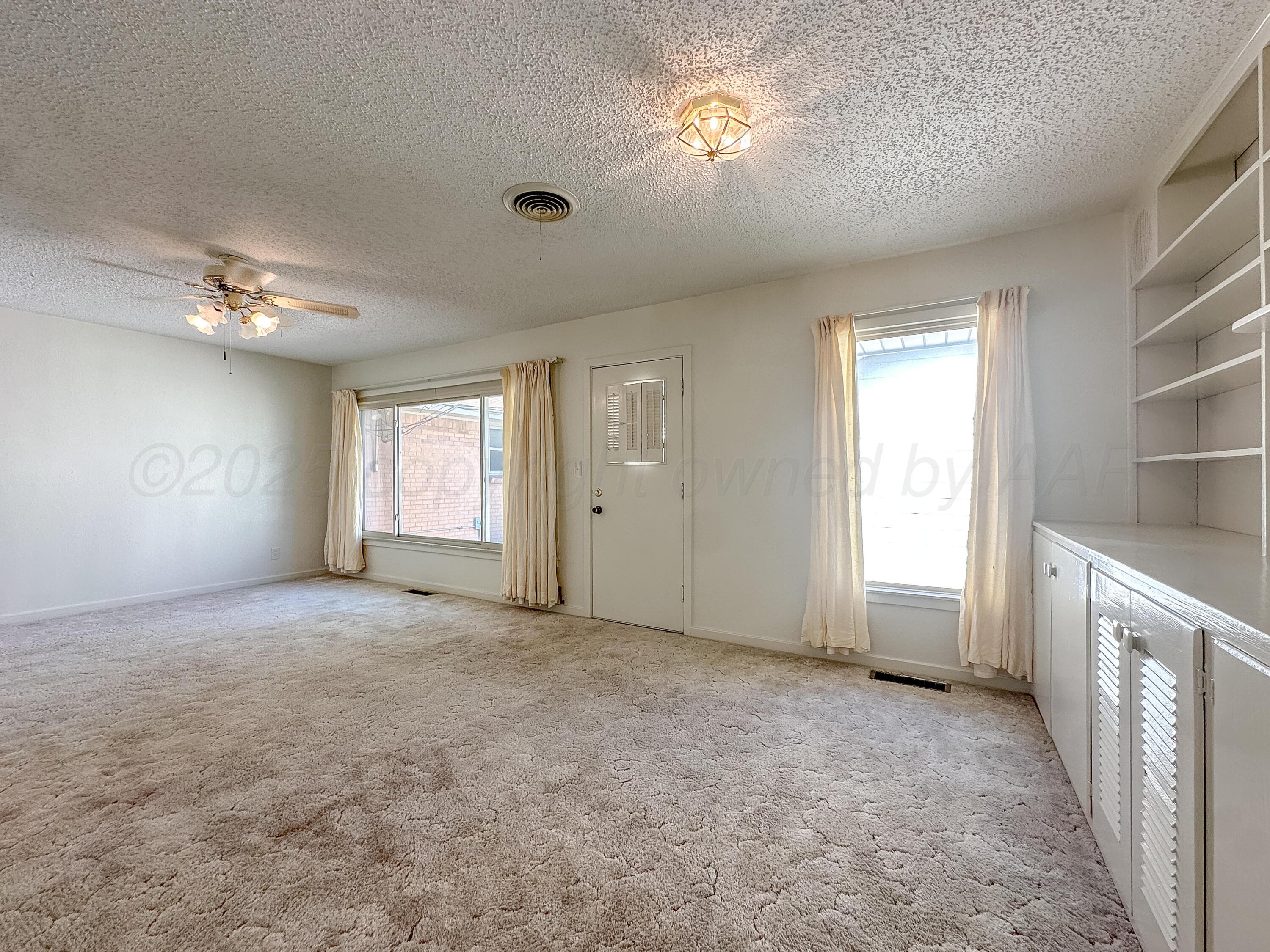 1705 S Takewell Street, Borger, Alaska image 5