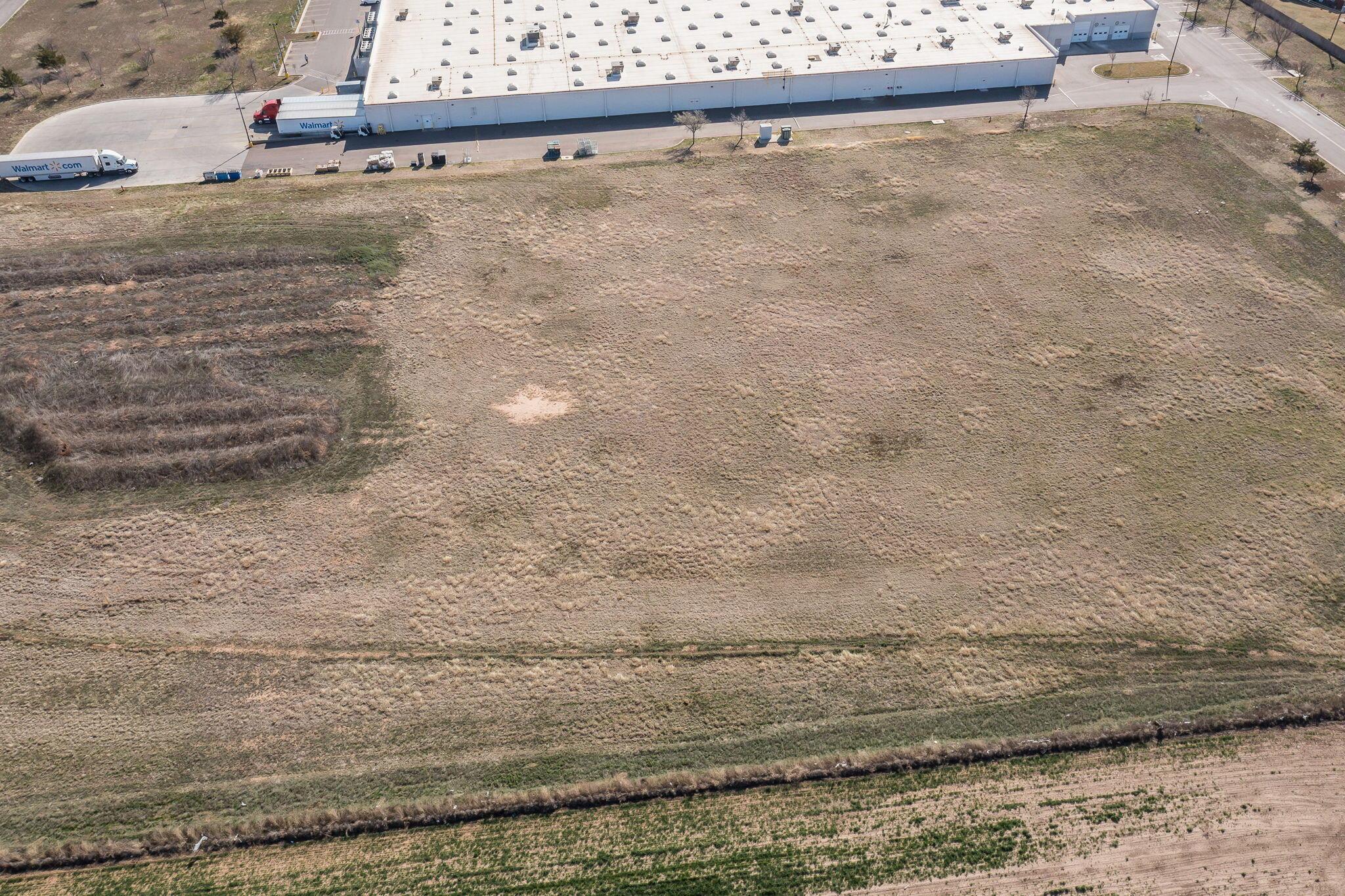N Hobart Street, Pampa, Texas image 7