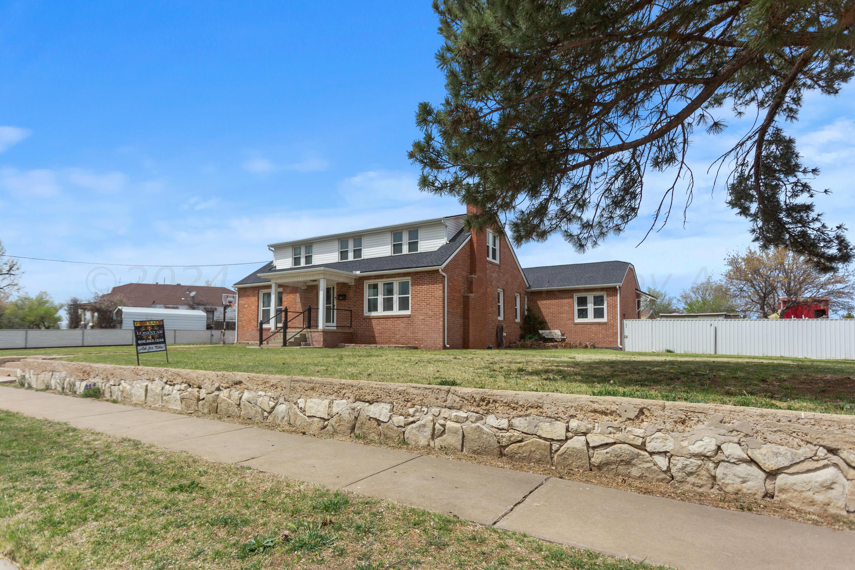 900 Christine Street, Pampa, Texas image 1