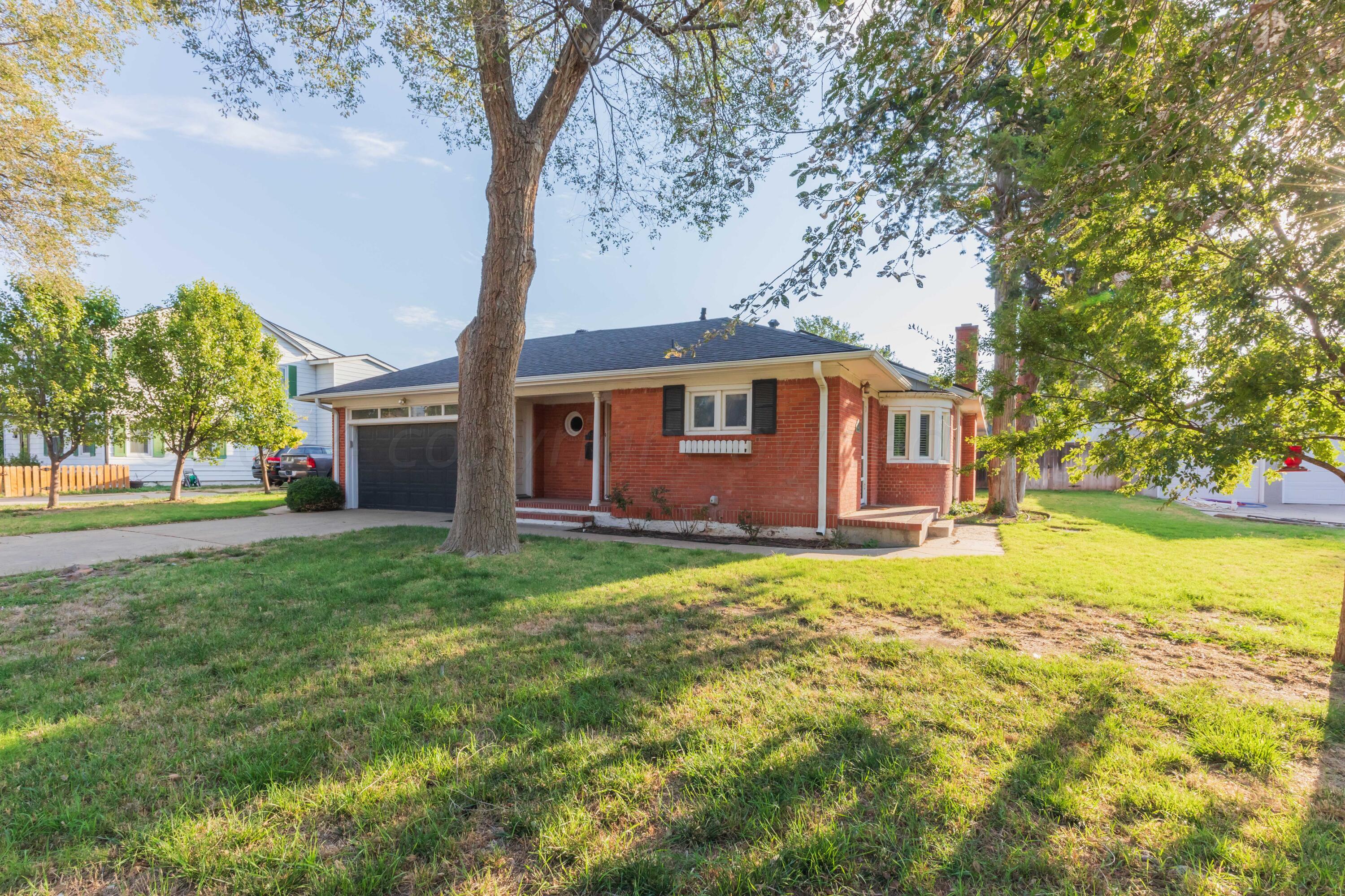 1218 N Charles Street, Pampa, Texas image 6