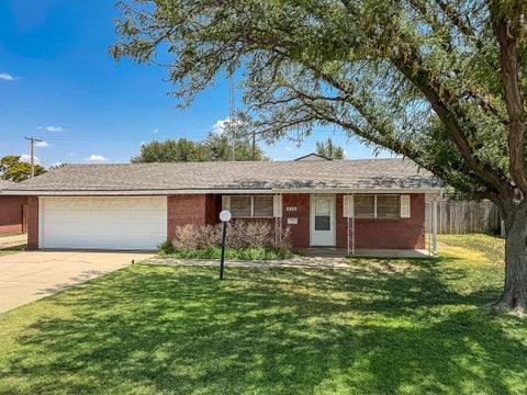 Homes For Sale - 420 Sunset Drive<br/> Hereford, TX 79045