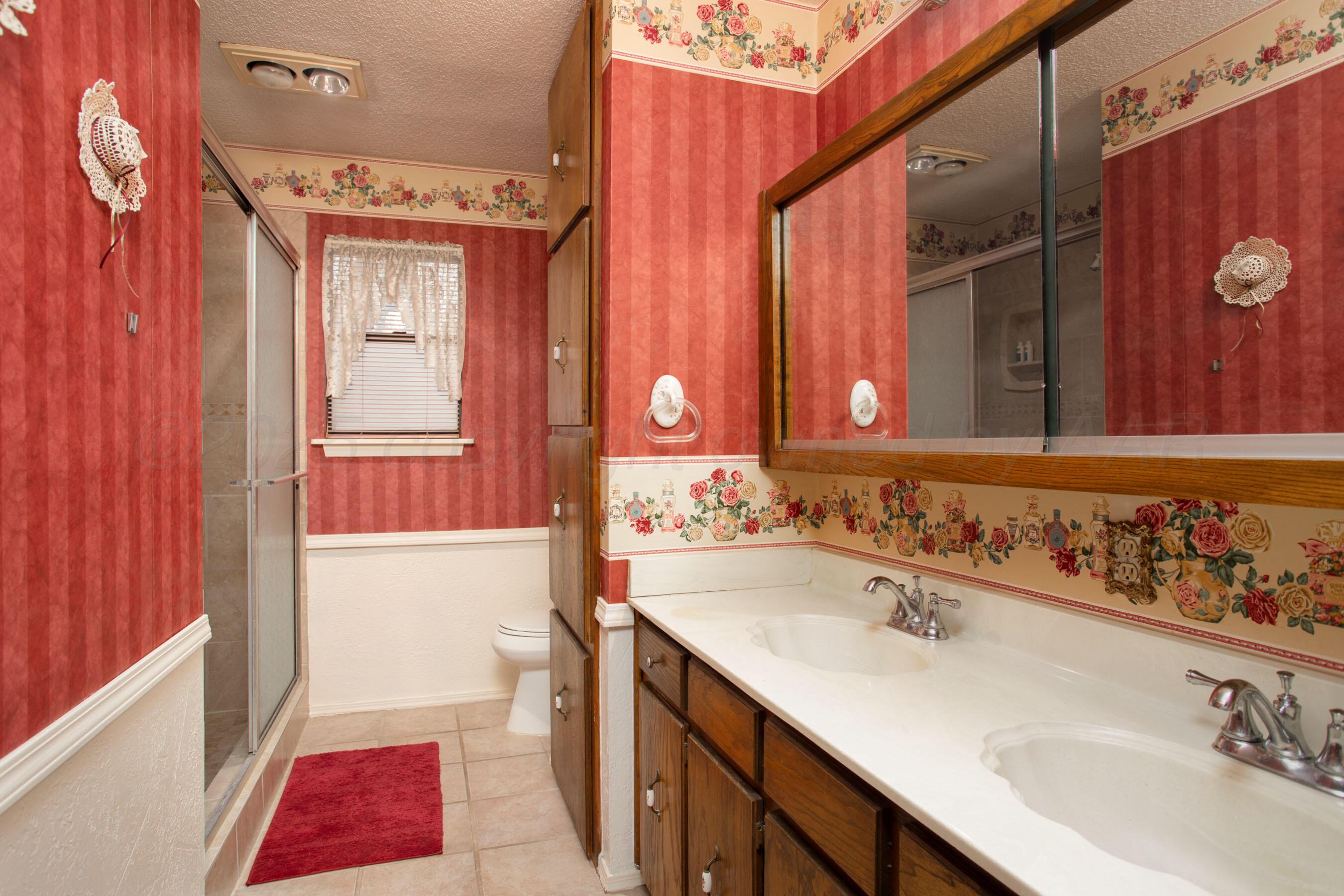 100 Chucker Street, Amarillo, Texas image 17