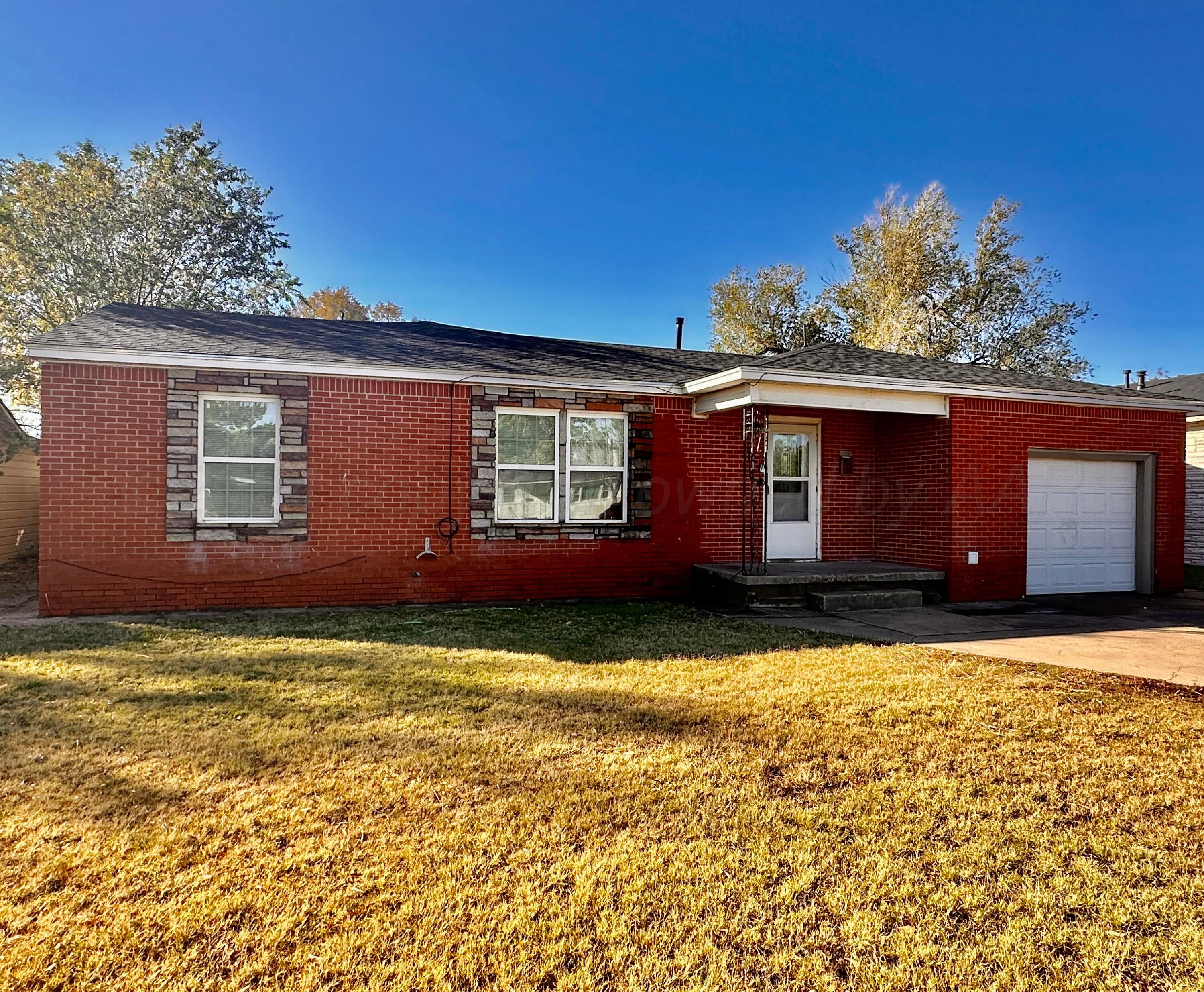 508 Powell Avenue, Dumas, Texas image 1