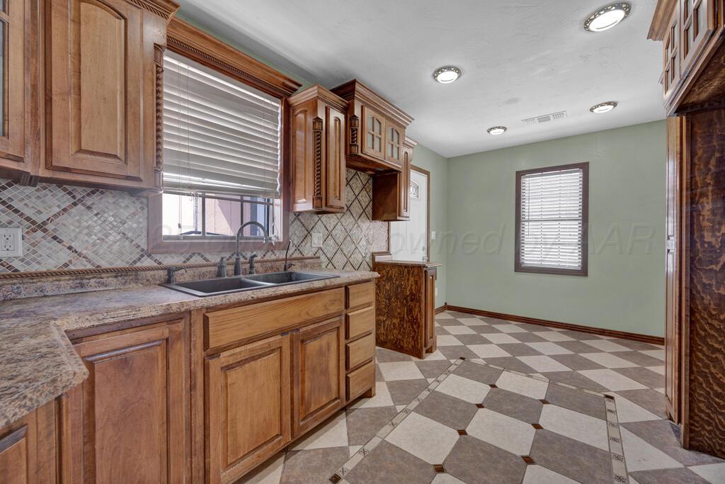 2108 S Roberts Street, Amarillo, Idaho image 6