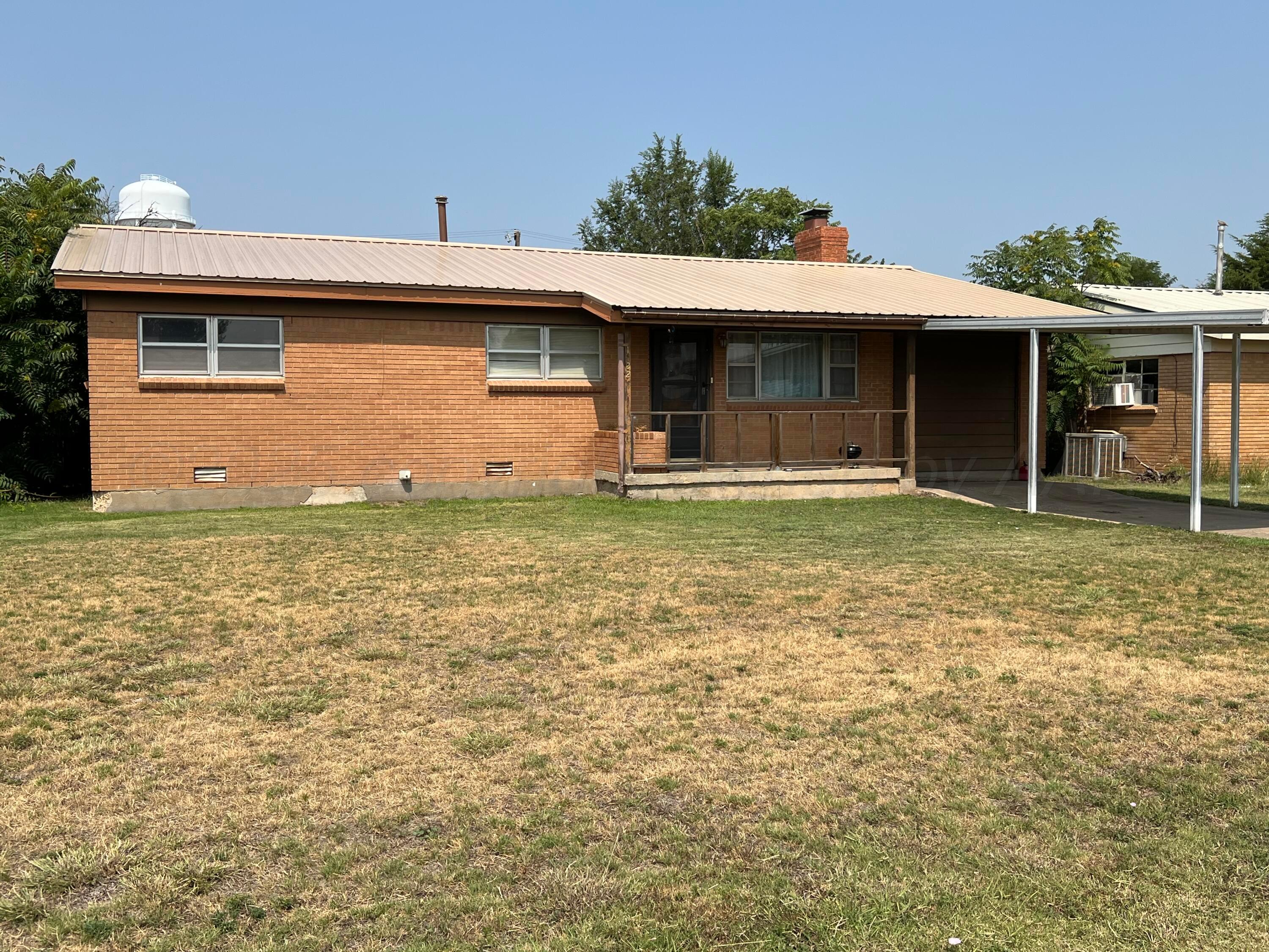 1022 Dressen Street, Spearman, Texas image 1