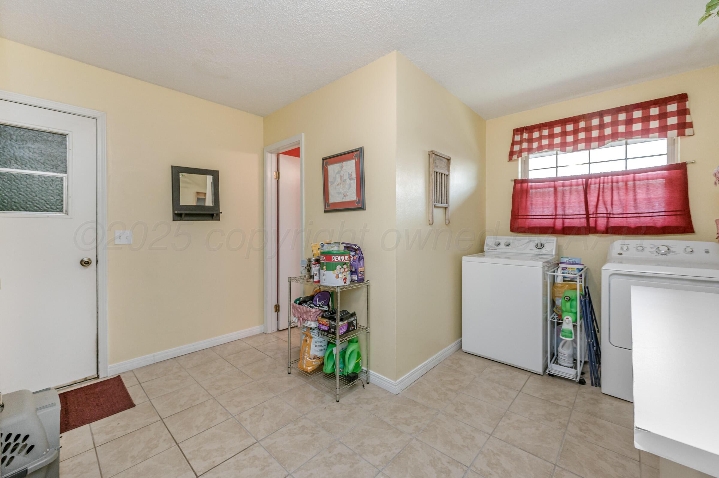 8615 Olympia Drive, Amarillo, Alaska image 10