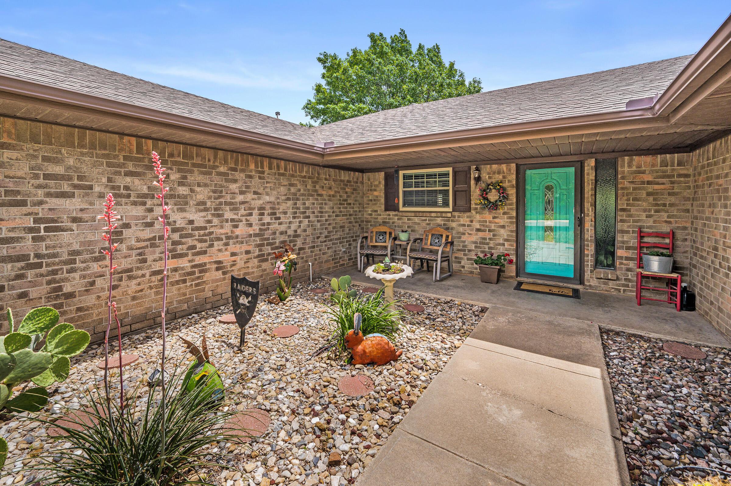 8615 Olympia Drive, Amarillo, Alaska image 3