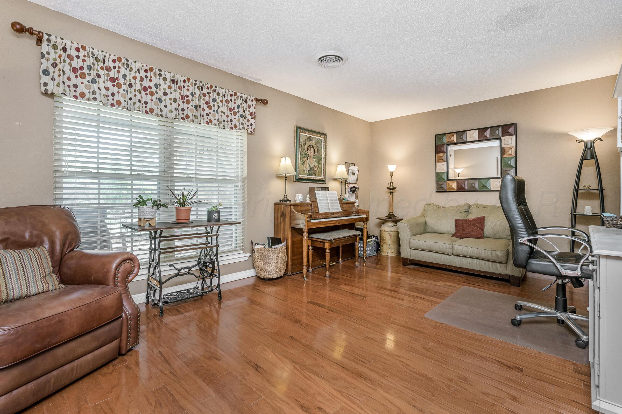 8615 Olympia Drive, Amarillo, Alaska image 5