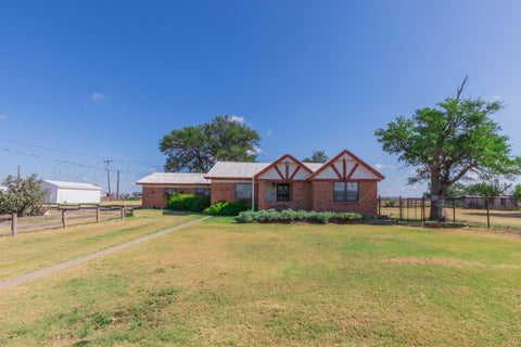Homes For Sale - 12041 E Frederic Avenue<br/> Gray County, Pampa, TX 79065