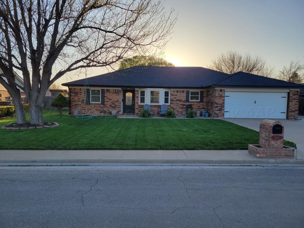 1906 Texas Street, Perryton, Texas image 1