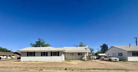 Homes For Sale - 821 S Kentucky Street<br/> Amarillo, TX 79106