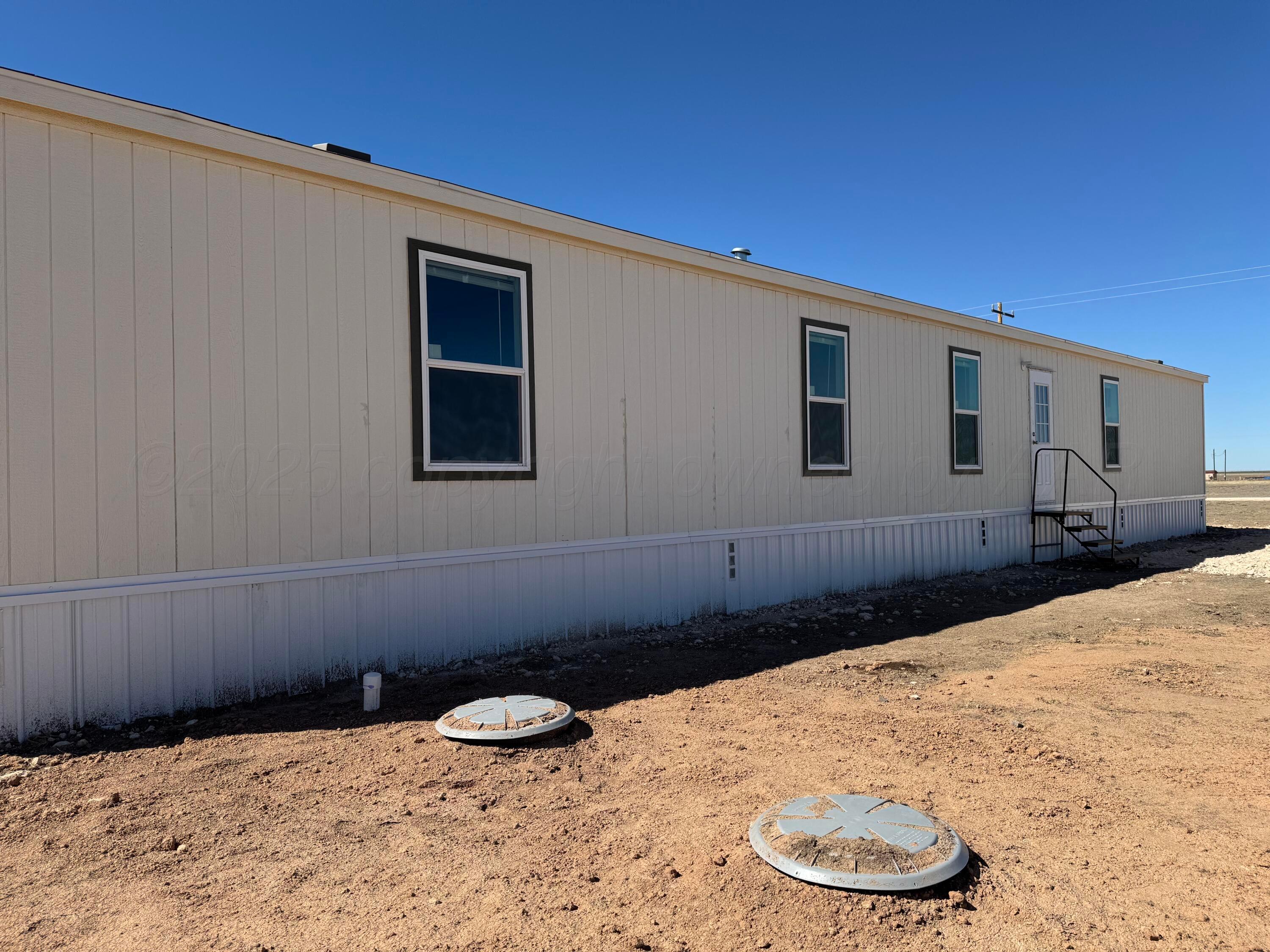 5680 N Abert Street, Channing, Texas image 1