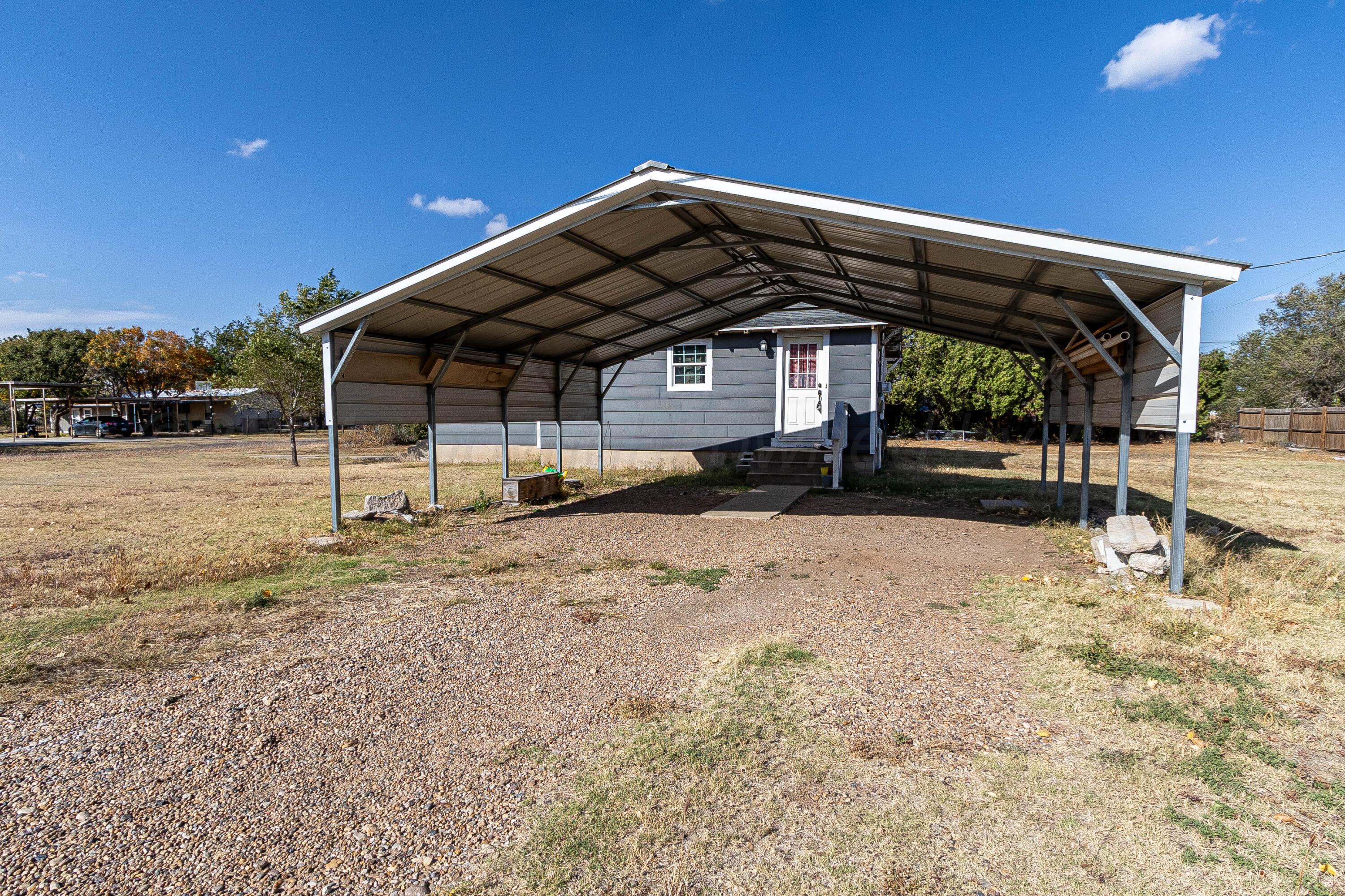 1001 Tascosa Trail, Fritch, Texas image 4