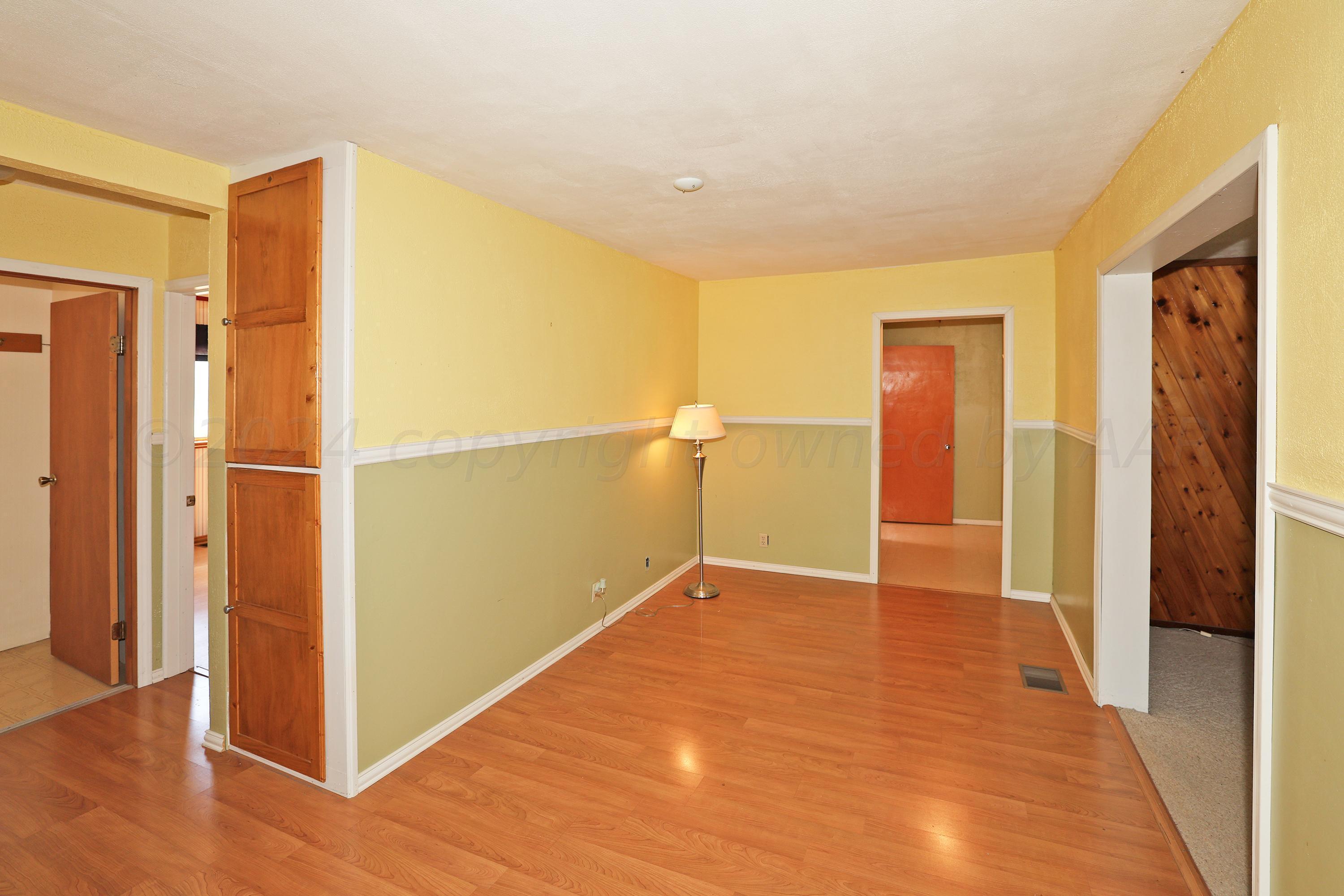301 W 10th Street, Stinnett, Alaska image 6