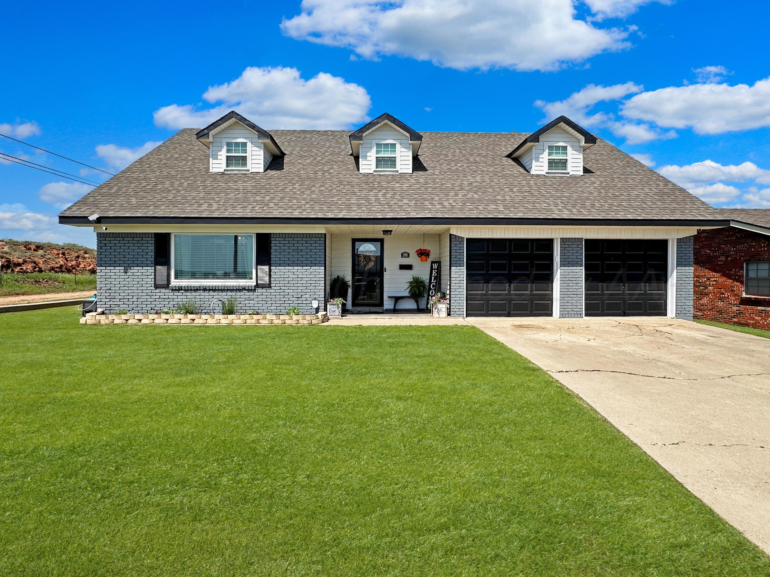 406 Dogwood Street, Borger, Alaska image 1
