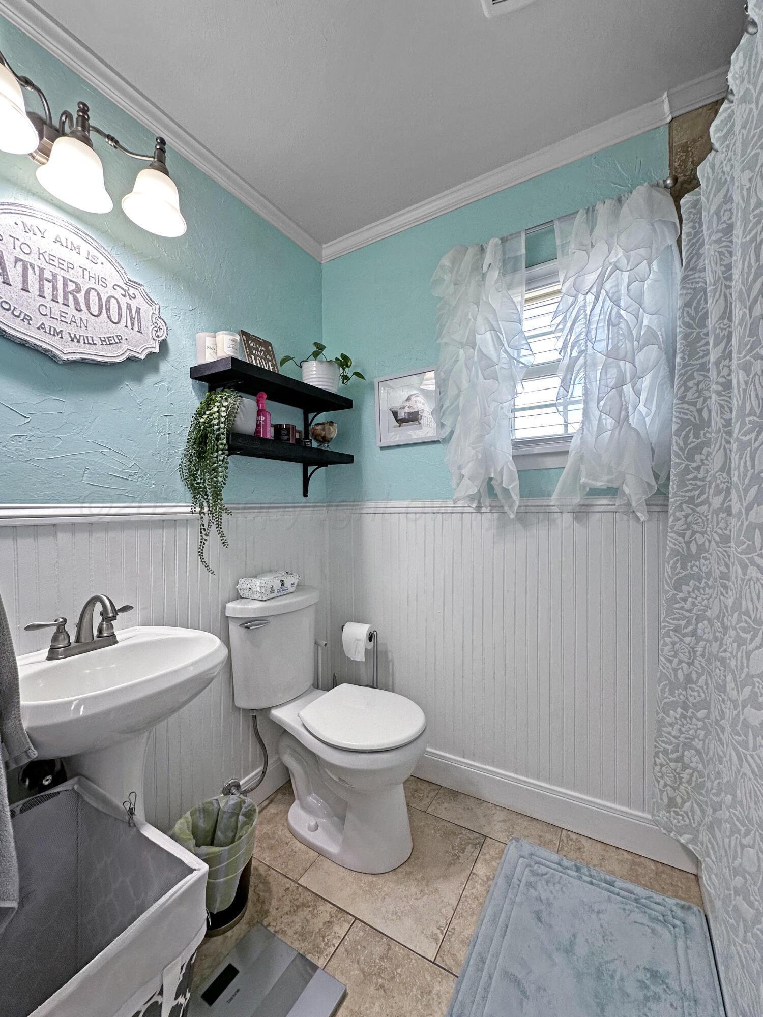 406 Dogwood Street, Borger, Alaska image 16