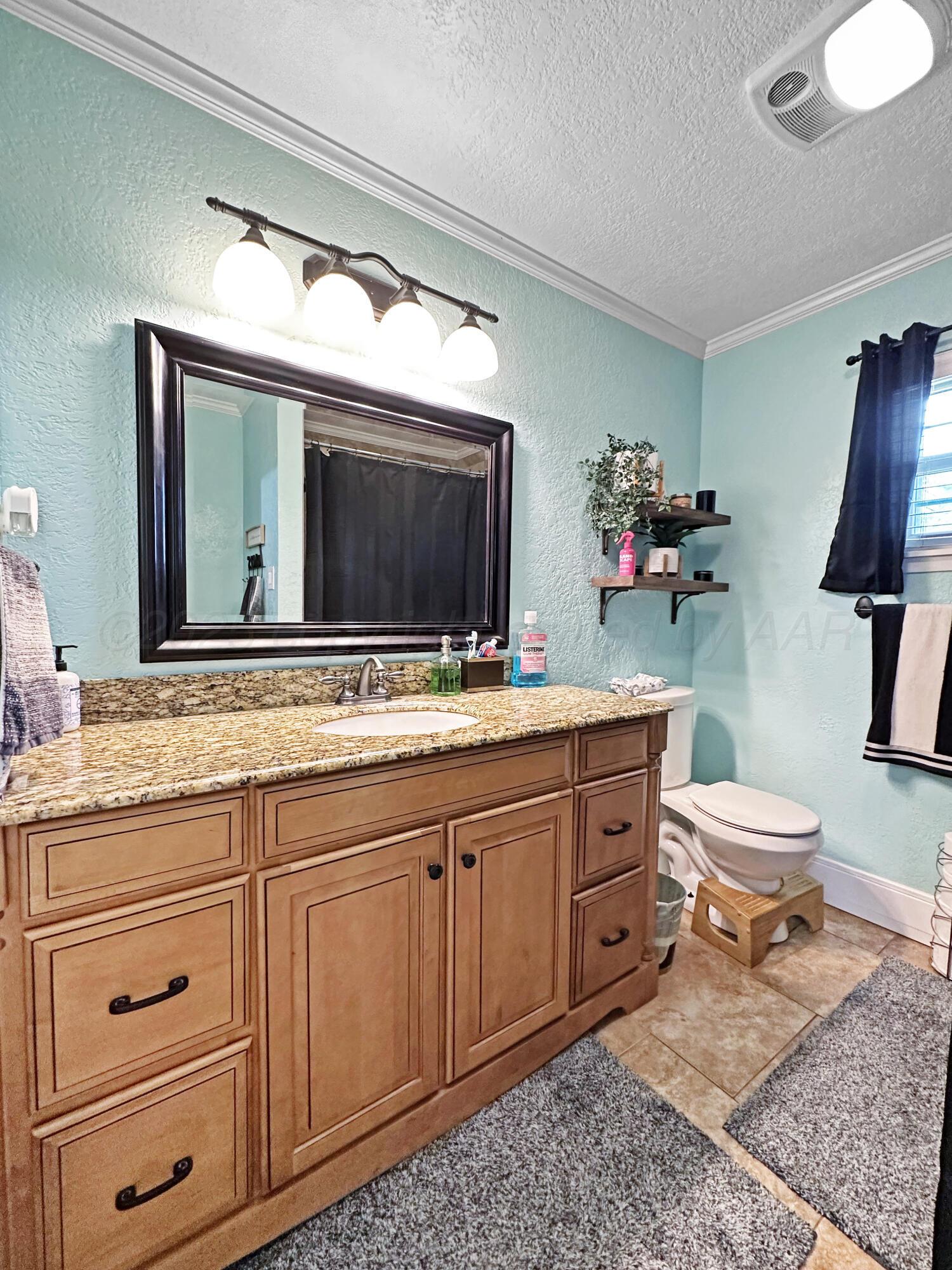 406 Dogwood Street, Borger, Alaska image 12
