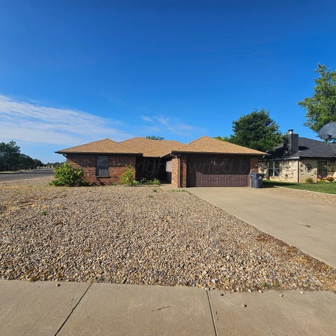 Homes For Sale - 6701 Brookview Way<br/> Amarillo, TX 79124