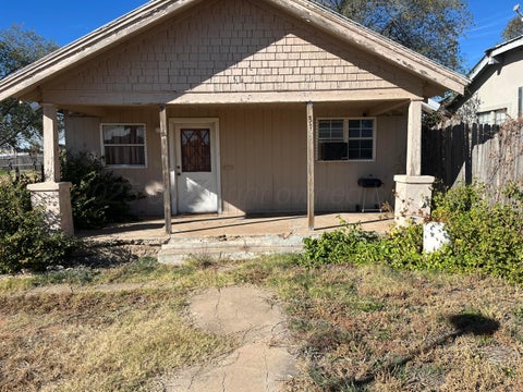 Homes For Sale - 315 N Hedgecoke Street<br/> Hutchinson County, Borger, TX 79007
