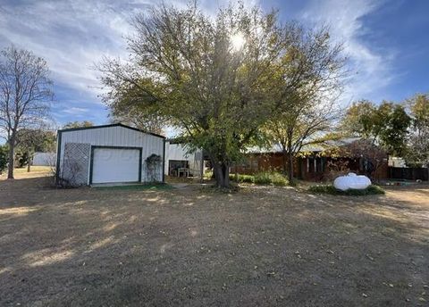 Homes For Sale - 219 Arthur Drive<br/> Howardwick, TX 79226