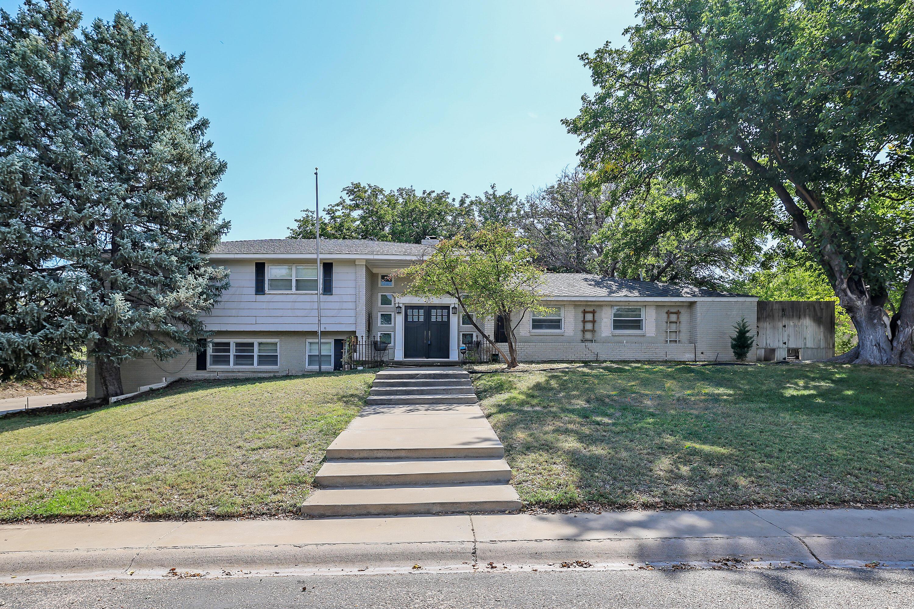 11 Southridge Drive, Canyon, Texas image 1